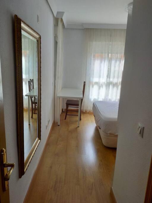 Apartment Piso En Zona Universitaria-teatinos. Malaga